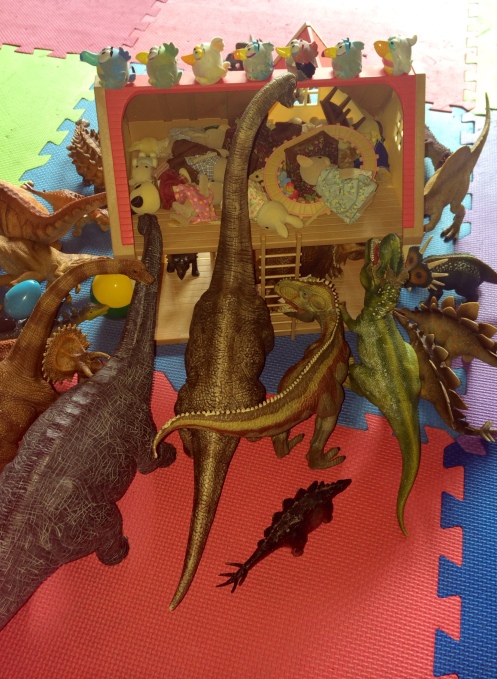 dinosaur schleich, toddler, sylvanian families, kookoo birds